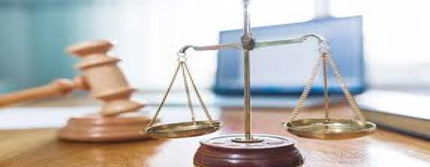 درآمد وکیل بیشتر است یا پزشک؟